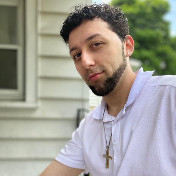 Meet your Posher, Niko - Picture 1 of 1